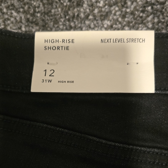 American Eagle Outfitters Black Distressed Jean Shorts - Picture 3 of 4